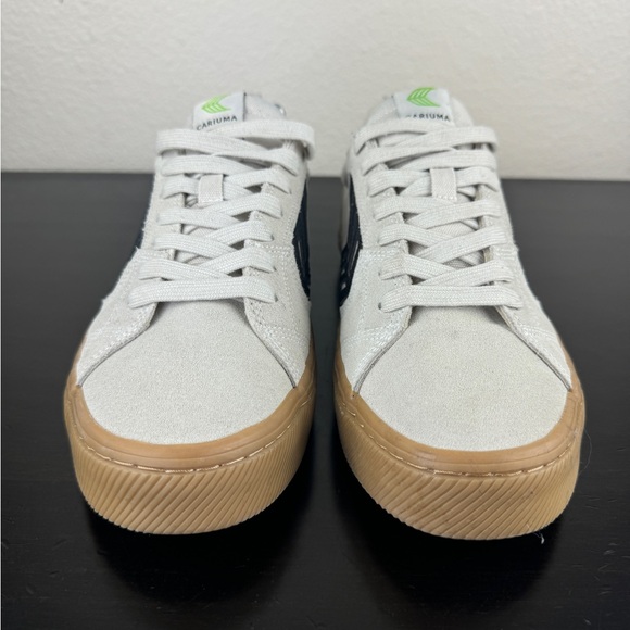 CARIUMA Catiba Pro Skate Gum Sole Mens 9.5 women’s 11 White/Ivory Suede Sneakers - Picture 2 of 8